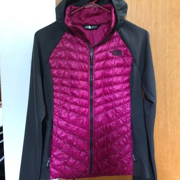 The Northface jacket - Picture 1 of 5